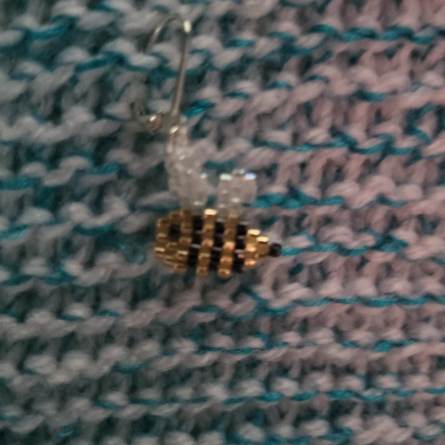 Buzy bee stitch marker